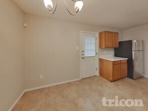 6216 Thoroughbred Trail in Denton, TX - Building Photo - Building Photo