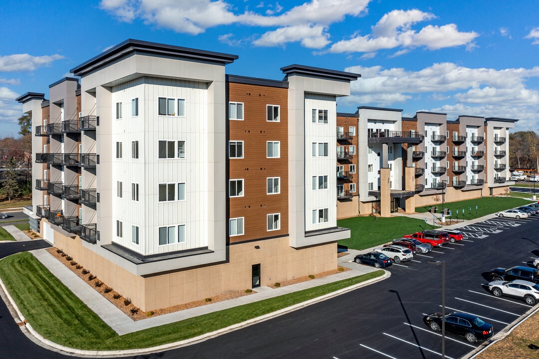 Straight River Apartments, LLC in Faribault, MN - Building Photo