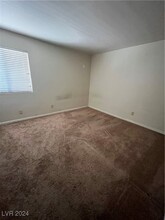 4480 Sandy River Dr in Las Vegas, NV - Building Photo - Building Photo