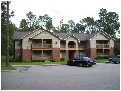 Pine Terrace Villas in Swainsboro, GA - Foto de edificio