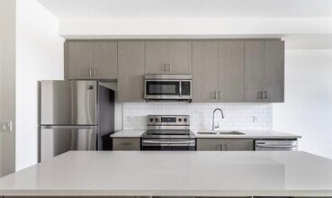1105-1105 Leger Wy in Milton, ON - Building Photo - Building Photo