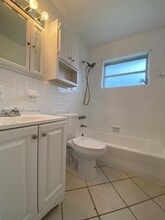 2301 N 56th Ter, Unit F in Hollywood, FL - Foto de edificio - Building Photo