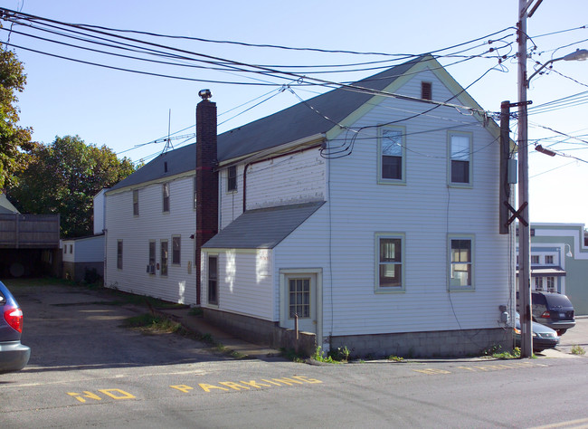 143 Bradford St in Provincetown, MA - Building Photo - Building Photo