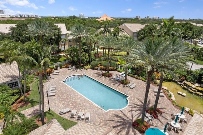 272 Village Blvd, Unit 7109 in Tequesta, FL - Building Photo - Building Photo