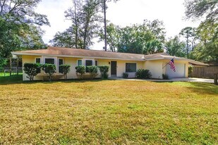 1523 NW 39th Ter in Gainesville, FL - Building Photo