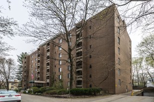 Hampshire House Apartments