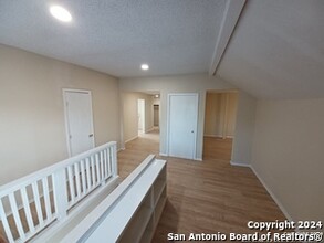 518 Paschal St in San Antonio, TX - Foto de edificio - Building Photo