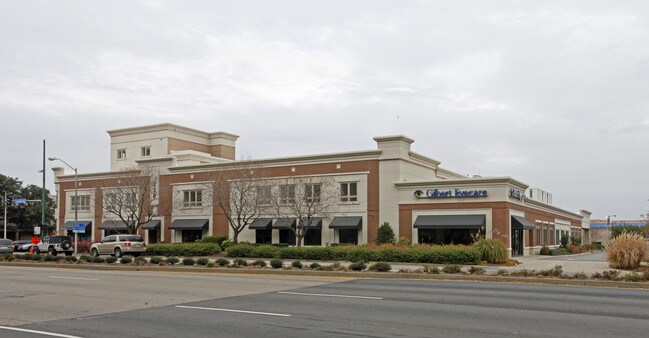 220 W Brambleton Ave in Norfolk, VA - Building Photo - Building Photo