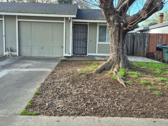 5108 Shell St in North Highlands, CA - Building Photo - Building Photo