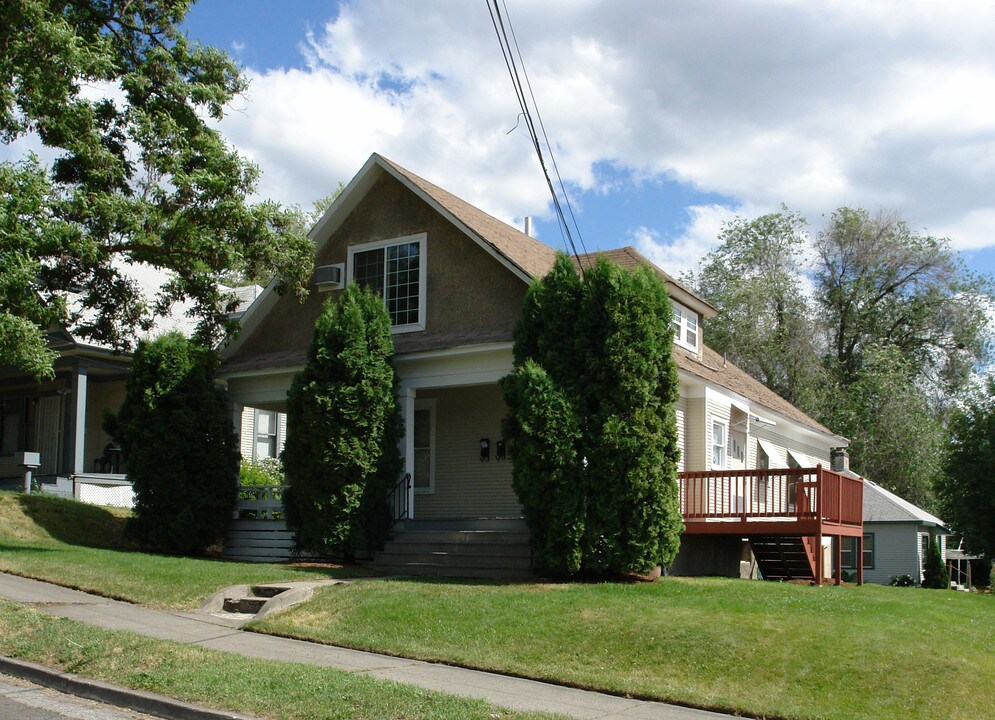 225 W Nora Ave in Spokane, WA - Building Photo