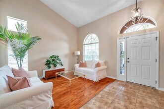 11144 Oyster Bay Cir in New Port Richey, FL - Building Photo - Building Photo