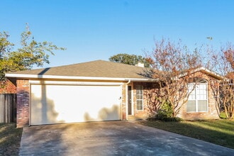 12239 Ortega St in Dallas, TX - Building Photo - Building Photo