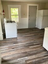 68 Elm St, Unit 3 in St Johnsbury, VT - Building Photo