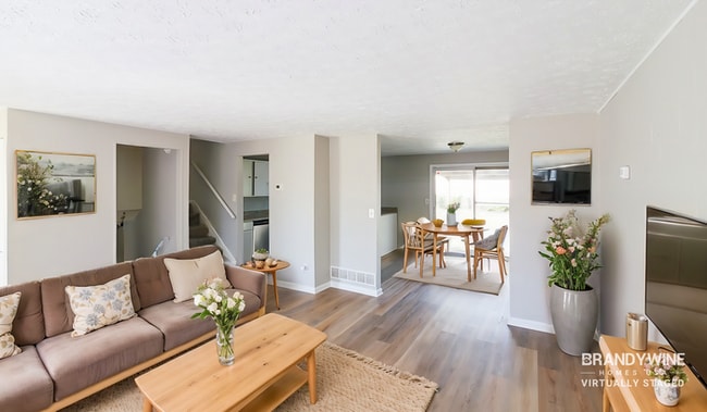 3225 Valley Bend Rd in College Park, GA - Building Photo - Building Photo