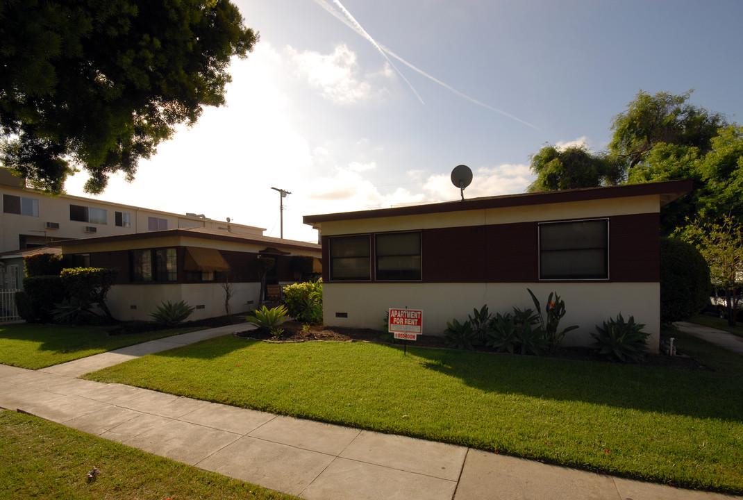 11468-1147 Venice Blvd in Los Angeles, CA - Foto de edificio
