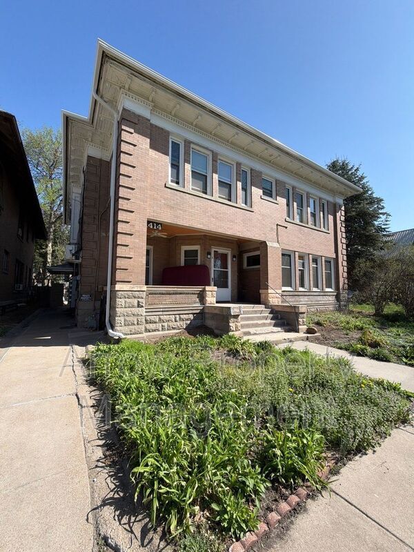 property at 1414 C St