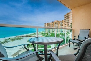 880 Mandalay Ave, Unit S403 in Clearwater Beach, FL - Building Photo