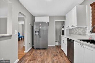 7000 Old Harford Rd in Baltimore, MD - Building Photo - Building Photo