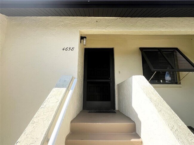4658 Longwater Chase in Sarasota, FL - Building Photo - Building Photo