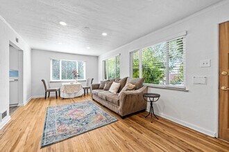 44 Monroe St in Denver, CO - Building Photo - Building Photo