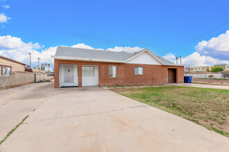 1973 E Don Carlos Ave in Tempe, AZ - Building Photo - Building Photo