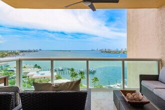 2650 Lake Shore Dr, Unit 1003 in Riviera Beach, FL - Building Photo - Building Photo