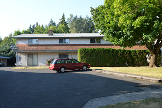 1100-1124 NE Minnehaha St in Vancouver, WA - Building Photo - Building Photo