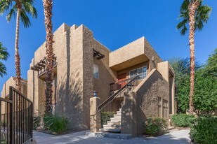 Palos Verdes Villas in Palm Springs, CA - Building Photo
