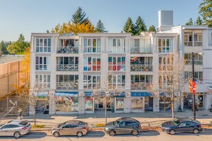 5621-5639 Dunbar St in Vancouver, BC - Building Photo