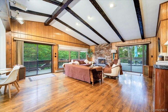 property at 40 Winterthur Rd