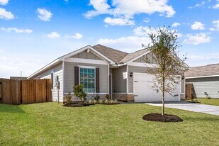 335 Kingston Wy in Waller, TX - Building Photo