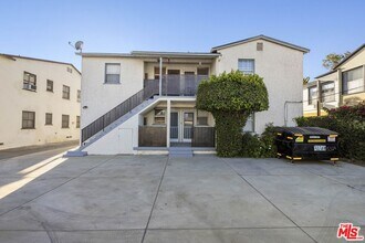 5324 Vantage Ave in Los Angeles, CA - Building Photo - Building Photo