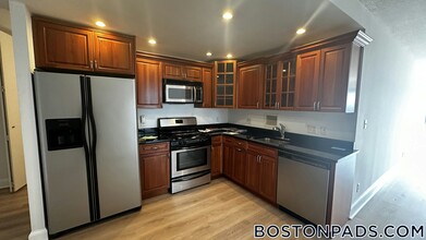 65 E India Row in Boston, MA - Building Photo - Building Photo