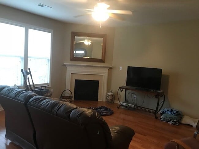 property at 121 Sonoma Way