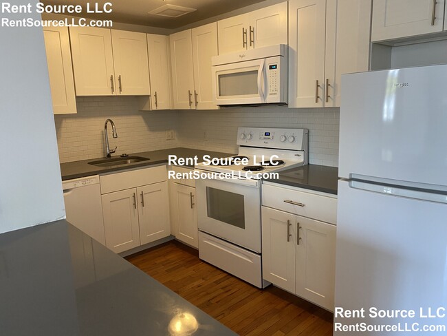134 Summer St in Malden, MA - Building Photo - Building Photo