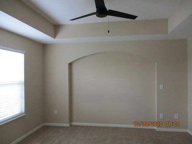 465 Redwood Ln in Lewis Center, OH - Building Photo - Building Photo