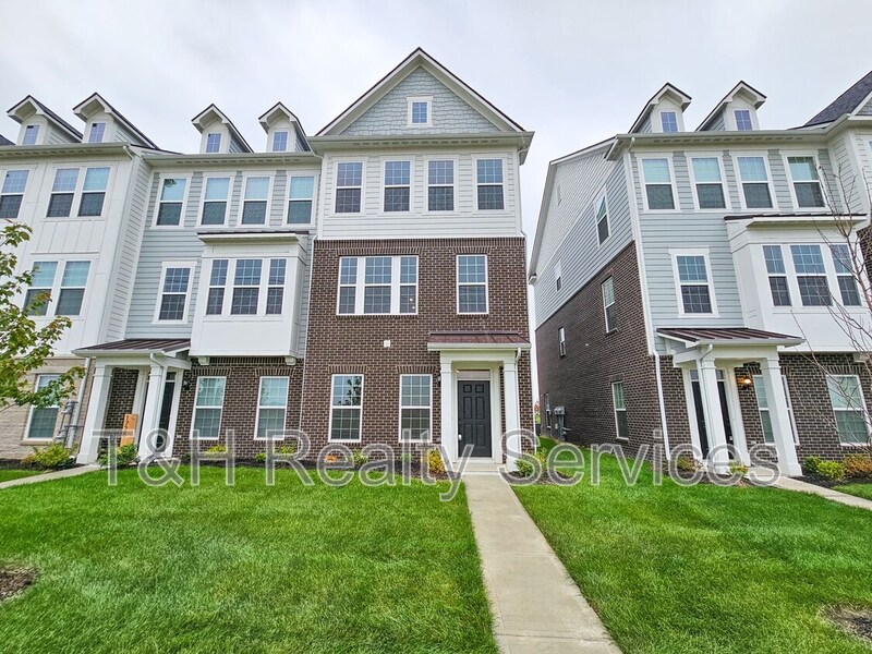 1734 Blenker Dr in Carmel, IN - Building Photo