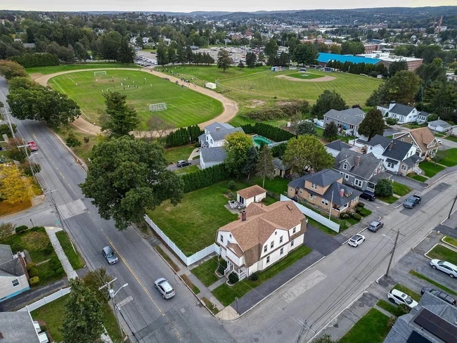 460 Burncoat St, Unit 460B Burncoat Street