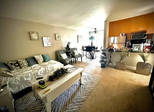 4860 Rolando Ct in San Diego, CA - Building Photo - Building Photo