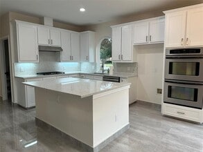 304 Glen Hollow in Keller, TX - Building Photo - Building Photo