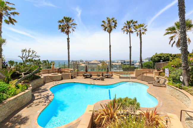 620 The, Unit 316 in Redondo Beach, CA - Foto de edificio - Building Photo