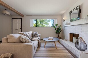 1448 15th Av E in Vancouver, BC - Building Photo