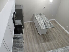 211 Broadway Ave S in Rochester, MN - Building Photo - Building Photo