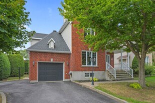 697 De Chinon Rue in Repentigny, QC - Building Photo