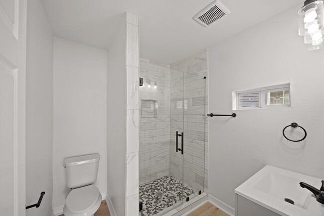 property at 3501 Farmer St