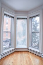 166 W Menomonee St in Chicago, IL - Building Photo - Building Photo