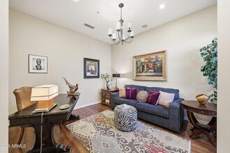 8891 E Mountain Spring Rd in Scottsdale, AZ - Building Photo - Building Photo