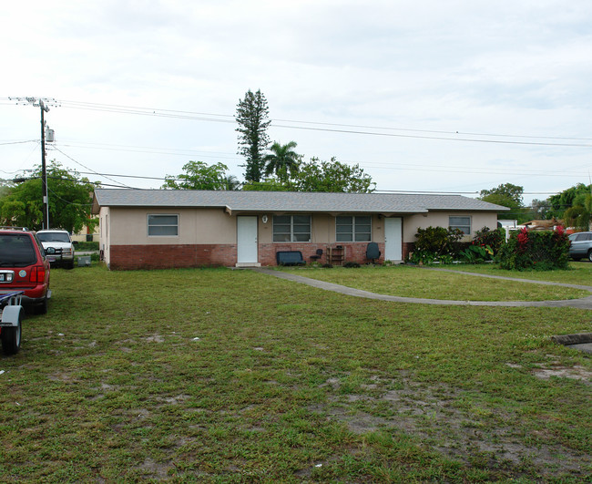 6112-6120 SW 39th Ct in Fort Lauderdale, FL - Building Photo - Building Photo