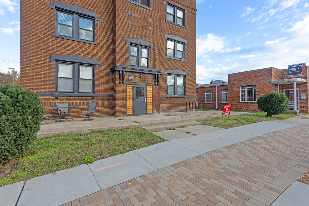 2029 Swift St in North Kansas City, MO - Building Photo