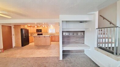 1478 W Teakwood Dr in Taylorsville, UT - Building Photo - Building Photo